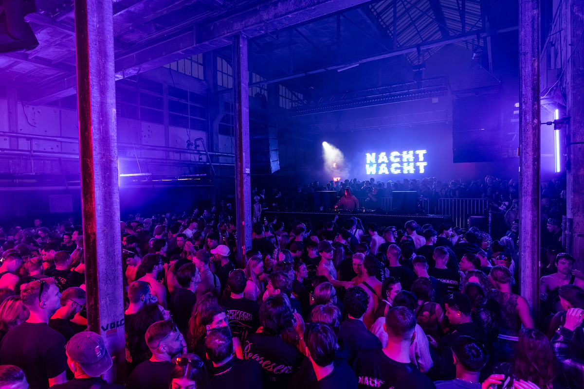 Loading... just a sec